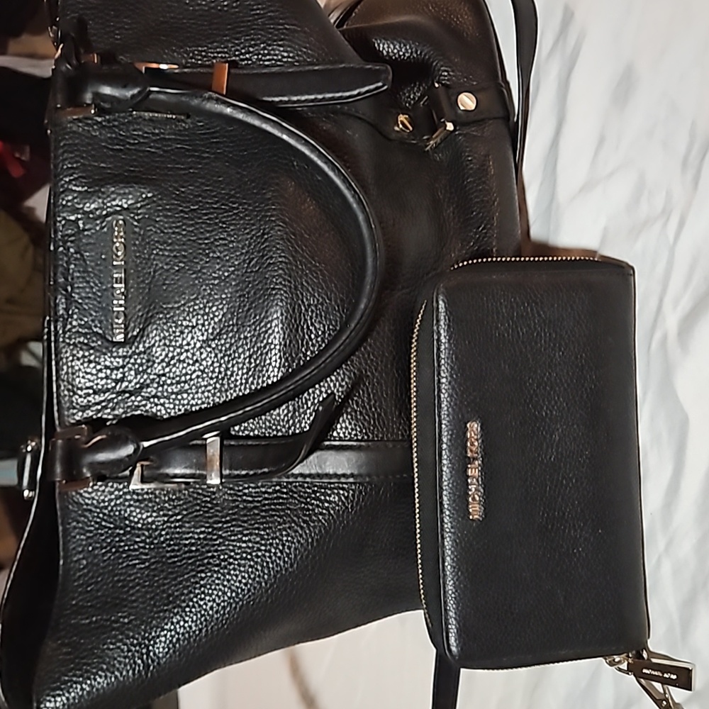 MK Pebble Grain Leather Satchel and Wallet